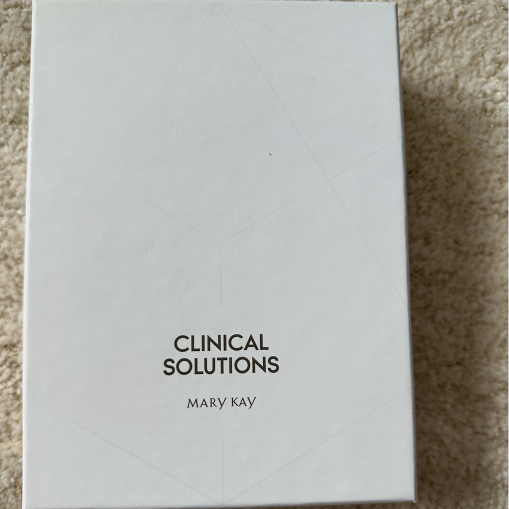 Mary Kay clinical solution set